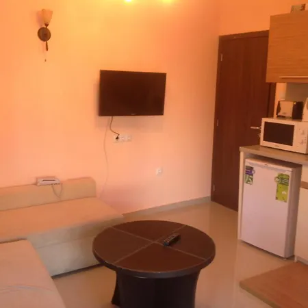 فندق Golden Eye سفيتي فلاس